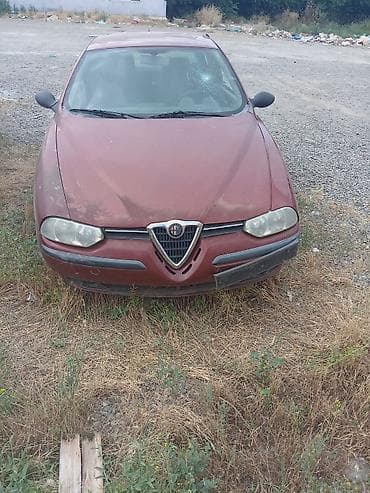 Avtomobil satışı: Alfa Romeo 156 sedan – qırmızı rəng - Kuzov: 4 qapılı sedan, yan — 5