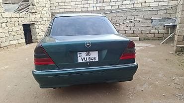 Ferrari: Satılır: yüngül minik avtomobili Əsas xüsusiyyətlər: - Kuzov: sedanın — 6