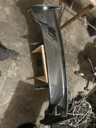 yol küpələri: Spoyler, Karbon — 2