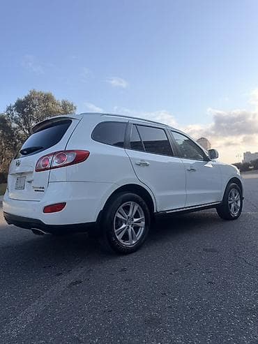 Hyundai: Hyundai Santa Fe: 3.5 l | 2010 il Krossover — 5