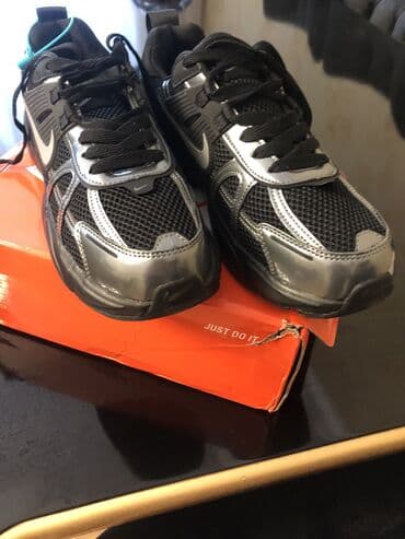 Krasofkalar və idman ayaqqabıları lalafo.az -da Krasofkalar və idman ayaqqabıları