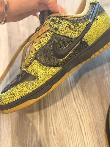 Nike Dunk Low “Skull” temalı sneaker - Model: Nike Dunk Low - Dizayn — 2