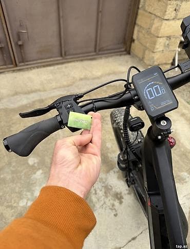 Elektrik velosipedlər: Yeni Elektrik velosipedi 26", sürətlərin sayı: 24, 750 < Vt, Pulsuz çatdırılma — 4