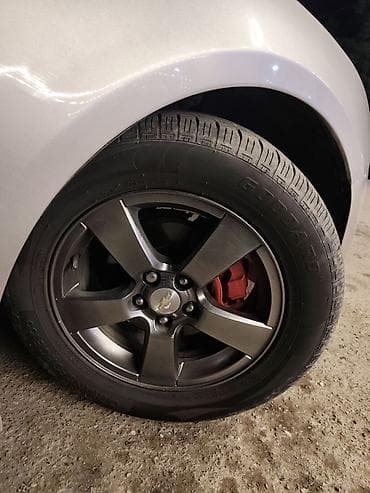 təkər satışı: Avtomobil təkəri satılır – universala uyğun yay/4 fəsil protektor — 5