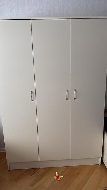 Dolab 140₼. Əla vəziyyətdədir.Ölçü dəqiq bilinmir ünvan Savalan lalafo.az -da Dolab 140₼. Əla vəziyyətdədir.Ölçü dəqiq bilinmir ünvan Savalan