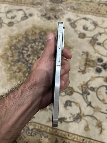 teıefon: Smartfon – tam ekranlı dizayn, mərkəzi “punch‑hole” ön kamera kəsiyi - — 2