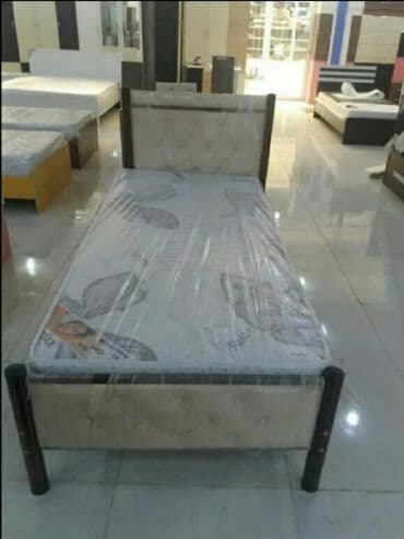 tek neferlik kravat: Kravatlar Matrasla 200 azn Her novde her rengde 1 mertebe ve 2 mertebe — 1