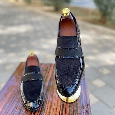 Şıq kişi mokasinləri – qara rəng - Dizayn: Klasik loafer silueti