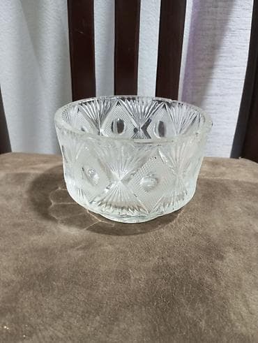 Şüşə qab – kəsimli naxışlı - Material: qalın, şəffaf şüşə - Dizayn — 1