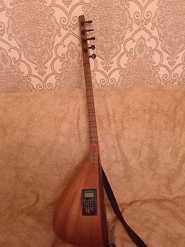 Elektro saz (bağlama) – piezo preamp və ekvalayzerli - Korpus: armud