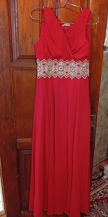 60 azn alınıb iki dəfə geyinilib Qırmızı rəngdə uzun ziyafət/libas. -