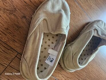 uwaq ucun tortlar: Mokasin, Qız üçün, 24 — 2