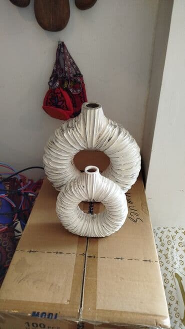 lale gülü: Bir vaza — 6