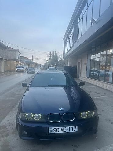 BMW 525: 2.5 l | Sedan — 1