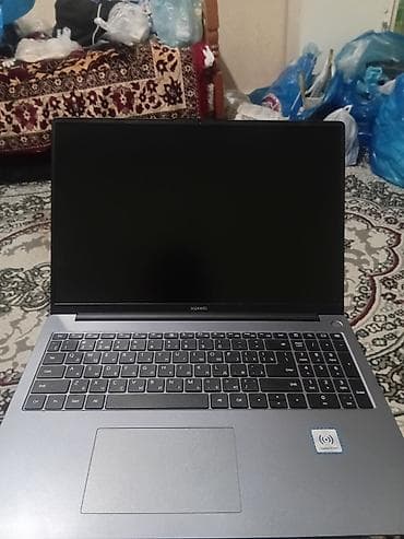 15 azn telefon: Huawei noutbuk – 15.6" ekranlı, tam klaviatura (rəqəmsal bloklu) — 1