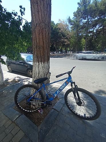 kreditle velosiped: 26-lıq Velosipeddir.Velosiped brendi Lanodur.Üzərində wake gidon — 1