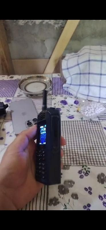 UHF/VHF əl radiostansiya (walkie-talkie tipli telefon-klaviatura ilə) lalafo.az -da UHF/VHF əl radiostansiya (walkie-talkie tipli telefon-klaviatura ilə)