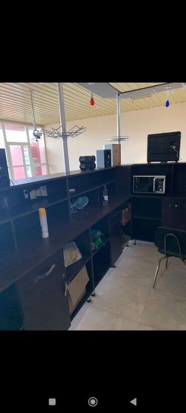 купить буфет в баку: Bar satilir. Hundurluk 237 sm. Qapilari 70 sm, eni 130sm, uzunluq — 4