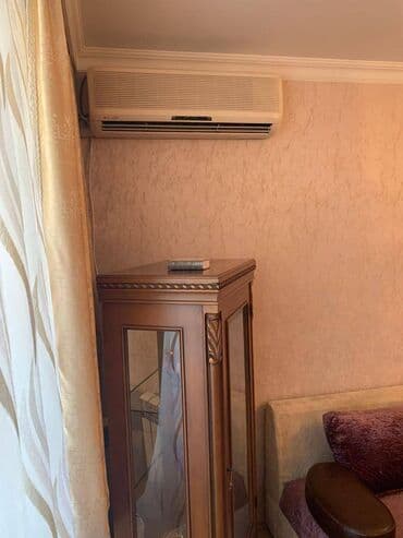 nəsimidə kirayə ev: Nəsimi rayonu,Azadlıq pr,Amerika səfirliyinin yanında,5 — 6