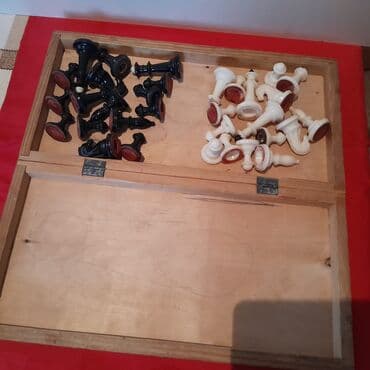 nerd daslari: Şahmat .sovet istehsalı.daşları bərk plasmasdan — 2