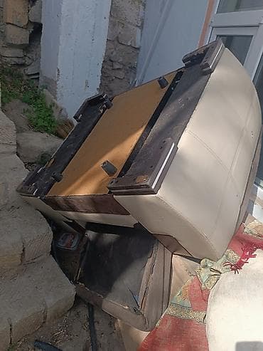 plastik utusu: Mebel dəsti – yumşaq kreslo və qarderob şkafı - Yumşaq kreslo — 2