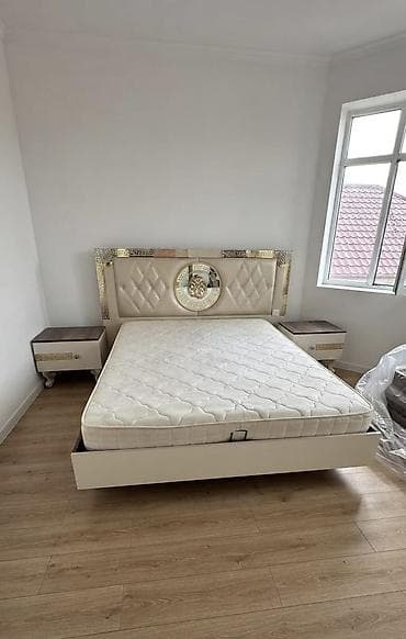 ucuz tul perdeler: Versace bazali yataq desti 750 manat.Catdirilma pulsuz.Unvan Bakixanov — 6
