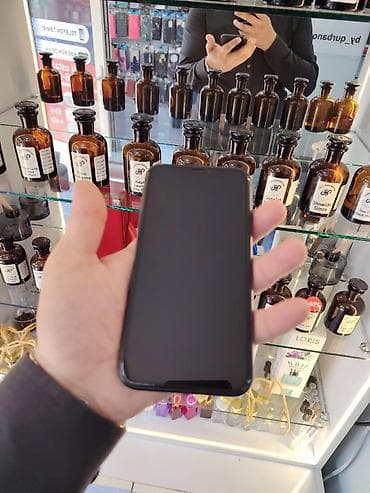 iphone 5 's: IPhone 11, 64 GB, Qara, Simsiz şarj, Face ID — 2