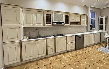 iwlenmiw stullar: Klassik üslubda mətbəx mebeli dəsti - Rəng: krem və qızılı dekor — 1