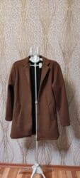 Информатика: Qəhvəyi rəngdə klassik palto - Kəsim: Düz, dizə yaxın uzunluq - — 1