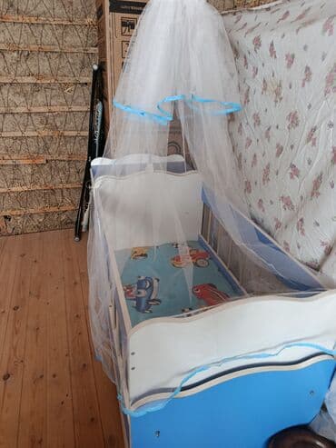 купить кровать трансформер: Для девочки и мальчика, Б/у, Четырехугольная, Колыбель, С бортиками, С матрасом, Без механизма качания — 6