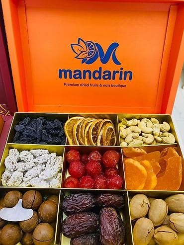xonca desti: “Mandarin” premium quru meyvə və çərəz hədiyyə qutusu Tərkib (9 — 1