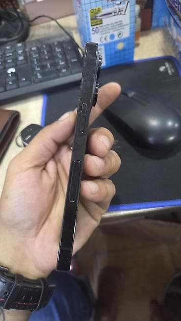 iohone 14 pro: IPhone 14 Pro, Qara, Face ID — 3