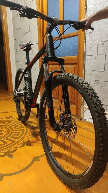 cube velosiped: Dağ velosipedi Cube, 26" — 2