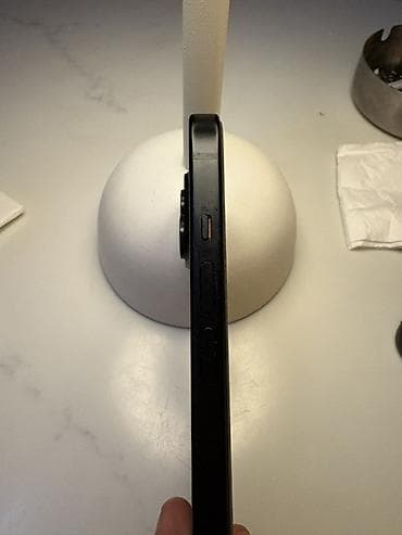 IPhone 16, 128 ГБ, Черный, Беспроводная зарядка, Face ID — 2