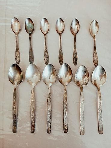 12 ədəd metal qaşıq dəsti - Tərkib: metal (gümüşü rəngli), sap — 2