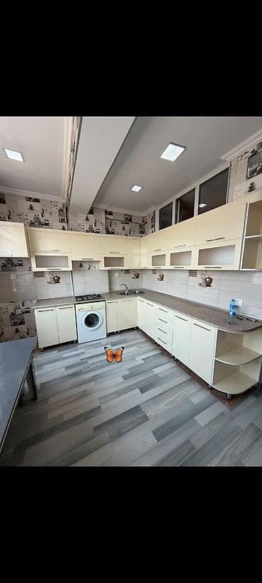 mebler: Mətbəx mebeli 750m ölçü 2. 90*3.20 cəmi 6.10sm uzərində moyka, qaz — 1