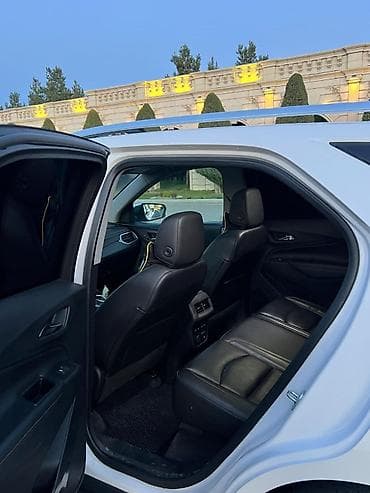 opel astra universal: Chevrolet Equinox – ağ rəngli, şəhər və uzun yol üçün rahat krossover — 7