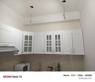 Mətbəx mebeli dəsti – L formalı, üst-altar şkaflarla Xüsusiyyətlər: - — 5
