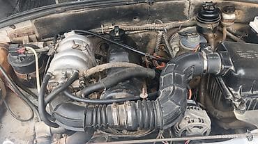 maşın satışı kredit: Chevrolet Niva, gümüş rəng, 5 qapılı SUV. Əsas xüsusiyyətlər: - — 5