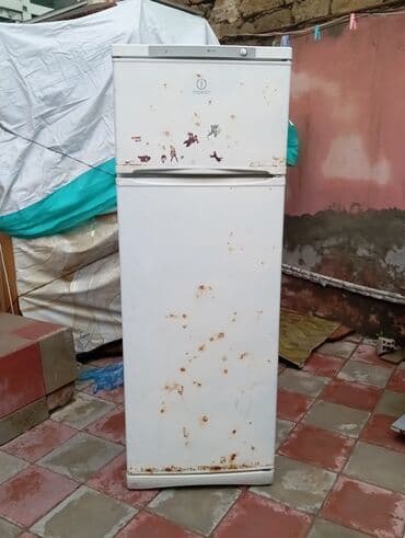 cantalar kisi ucun: 2 qapılı Indesit Soyuducu Satılır, rəng - Ağ — 7