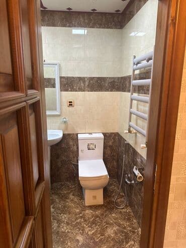 ucuz kiraye evler 2022: 4mərtəbəli binanın 4cü mərtəbəsində 2 otaqlı, əşyalı,hər bir şəraiti — 3