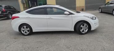 елантра: Hyundai Elantra: 1.8 l | 2013 il Sedan — 9