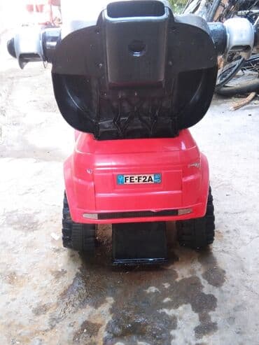 машина для детей: Uşaq üçün ayaqla idarə olunan minik maşını - Rəng: qırmızı - Korpus — 2