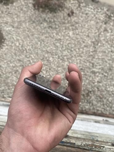 Бытовая техника: IPhone 8, 64 ГБ, Черный, Отпечаток пальца — 4