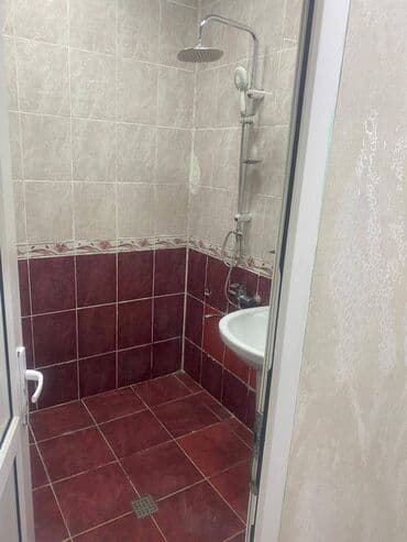 bine atciliqda kiraye ev: Nəsimi Rayonu 4-cü mkr, Mir Cəlal küçəsində yerləşən orta bloklu 5 — 10