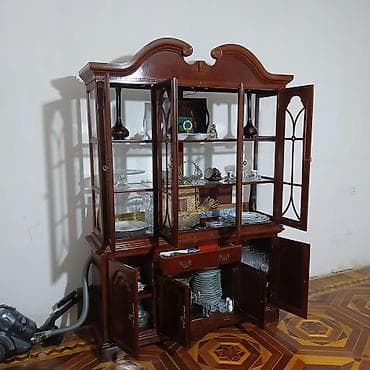 ucuz dolap: Klassik üslubda vitrinli bufet - Material: təbii ağac karkas — 3