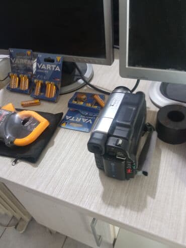 ZAZ: Mini DV kasetli rəqəmsal videokamera - Kasetli (MiniDV) əl kamerası – — 1