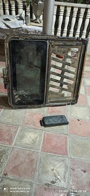 qapı bağlayan: Mercedes Benz w 202 kuzanın(çeşqanın) panarama luku və qolaltının — 2