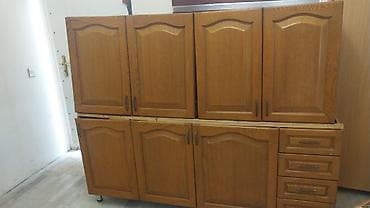 kuxna mebel: Metbex mebeli 100 azn satilir‼️ustunun stolu yoxdur.elave odeniwle — 2