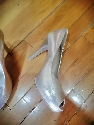 Brend: Guero (Turkey) Model: Parıltılı open-toe qadın tuflisi - Rəng — 2